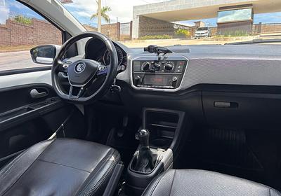 Volkswagen up! move 1.0 TSI Total Flex 12V 5p 2019