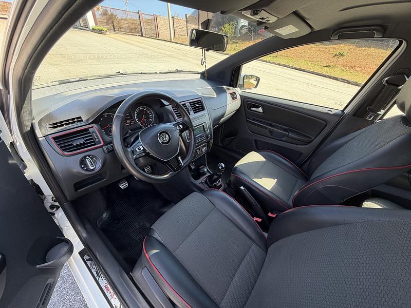 Volkswagen Fox Rock in Rio 1.6 Mi Total Flex 8V 5p 2016