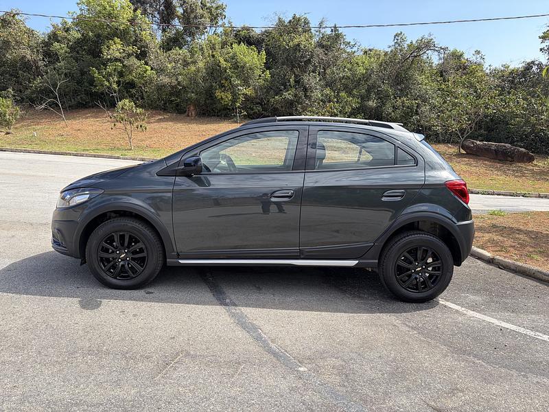 Chevrolet ONIX HATCH ACTIV 1.4 8V Flex 5p Mec. 2019