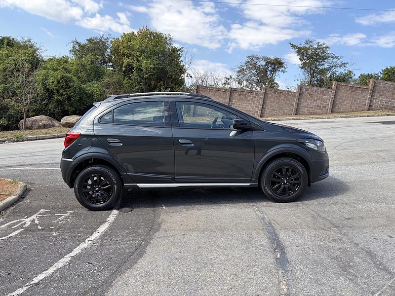 Chevrolet ONIX HATCH ACTIV 1.4 8V Flex 5p Mec. 2019