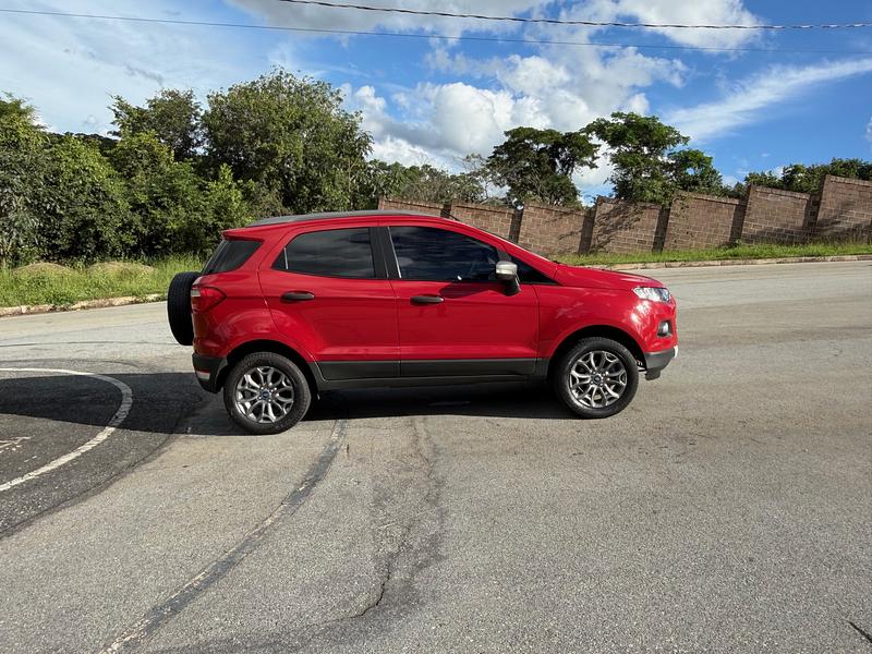 Ford EcoSport FREESTYLE 1.6 16V Flex 5p 2014