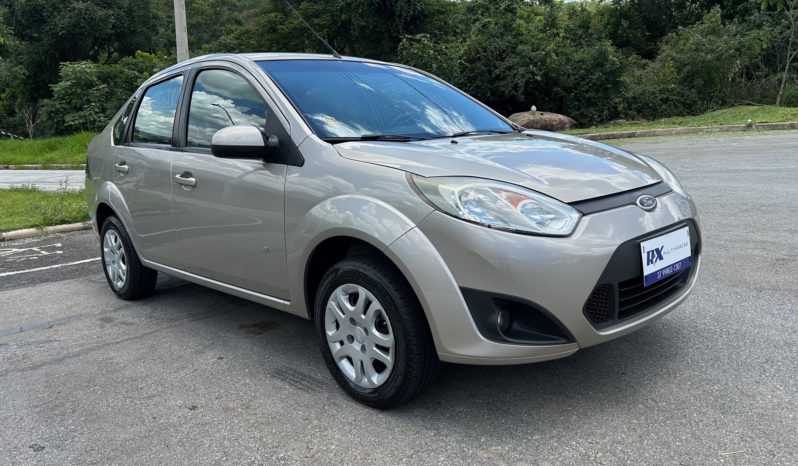 Ford Fiesta Sedan 1.6 flex full