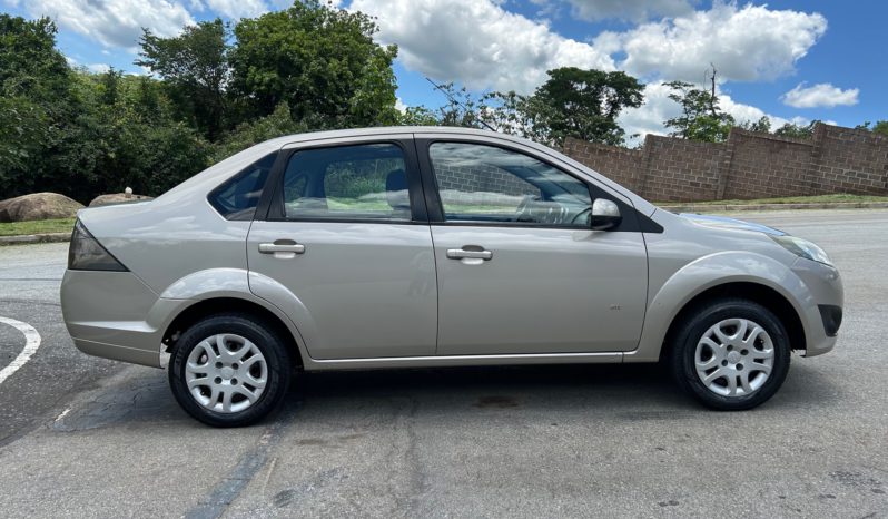 Ford Fiesta Sedan 1.6 flex full