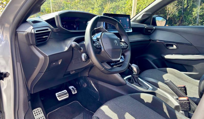 Peugeot 208 Style T200 AUT full