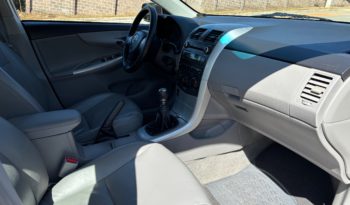 Toyota Corolla GLI 1.8 full