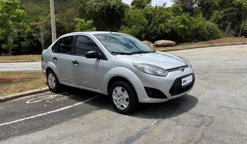 Ford Fiesta 1.6 Sedan full