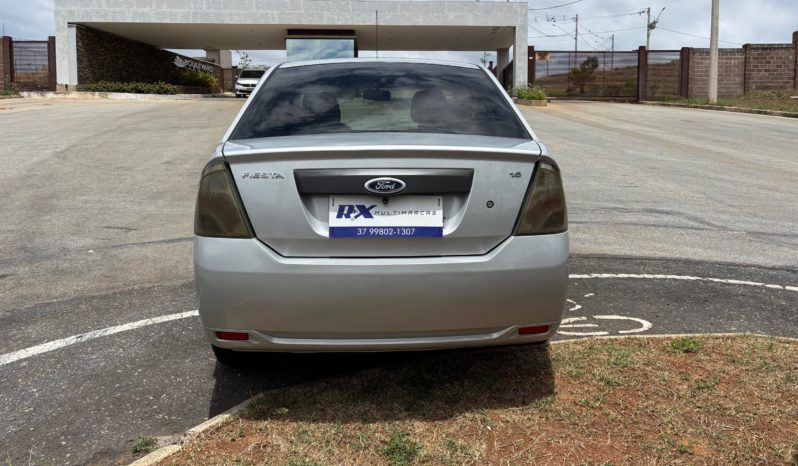 Ford Fiesta 1.6 Sedan full