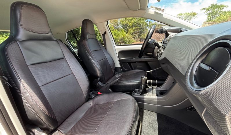 Volkswaen UP Move TSI full