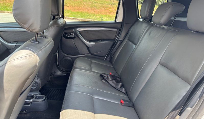 Renault Duster Dynamique 1.6 full