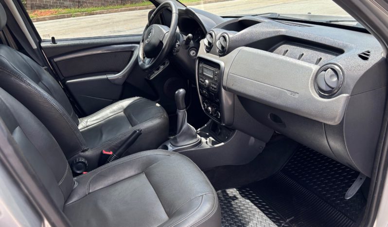 Renault Duster Dynamique 1.6 full