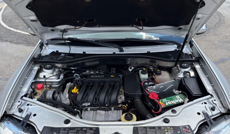 Renault Duster Dynamique 1.6 full