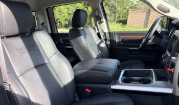 Ram Classic Laramie Night Edition 5.7 4×4 full