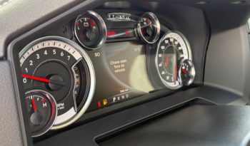 Ram Classic Laramie Night Edition 5.7 4×4 full