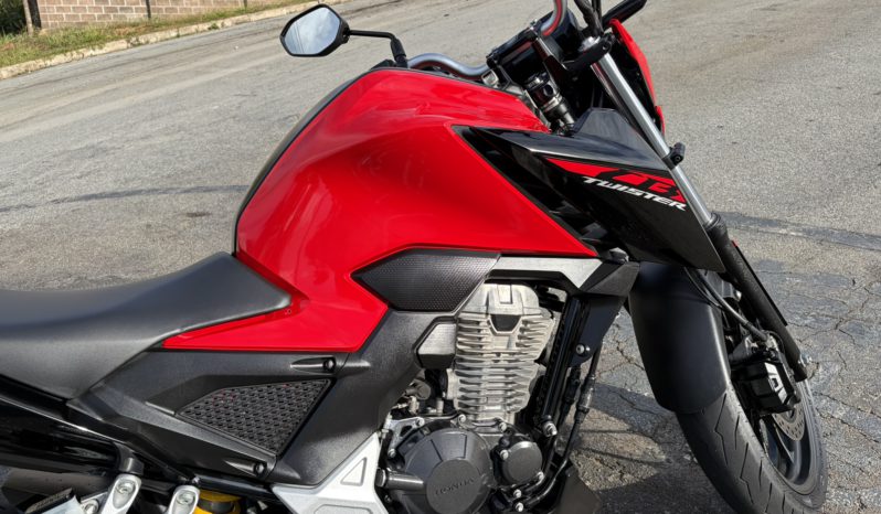 Honda CB 300F Twister ABS full