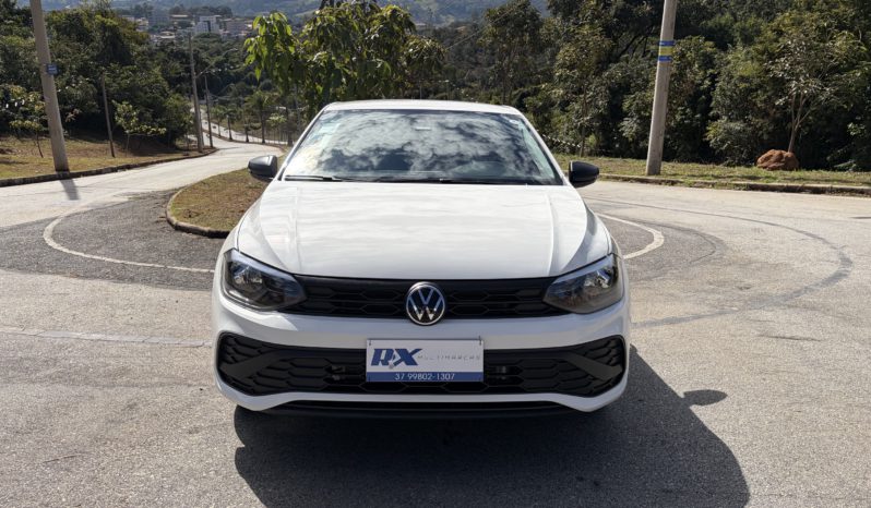 Volkswagen Polo Track 1.0 full