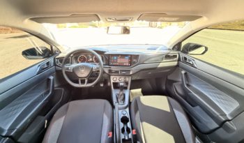Volkswagen Polo Track 1.0 full
